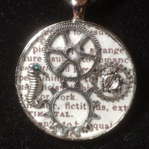 2 inches sea steampunk resin pendant